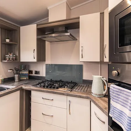 Lodge Garden View With Hot Tub