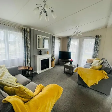 Lodge Garden View With Hot Tub