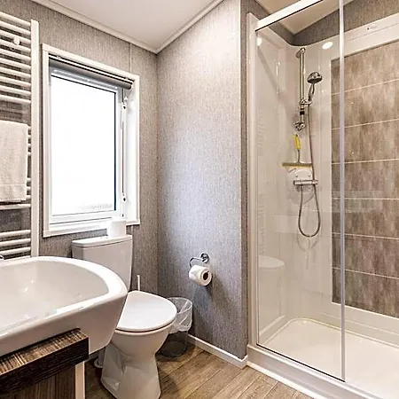 Lodge Garden View With Hot Tub York